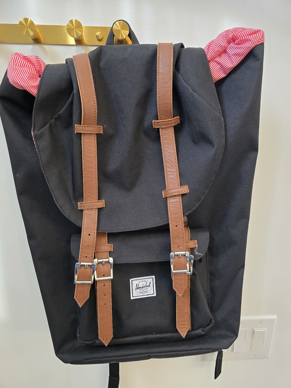 Herschel Heritage Backpack With Red Candystripe Inner Layer